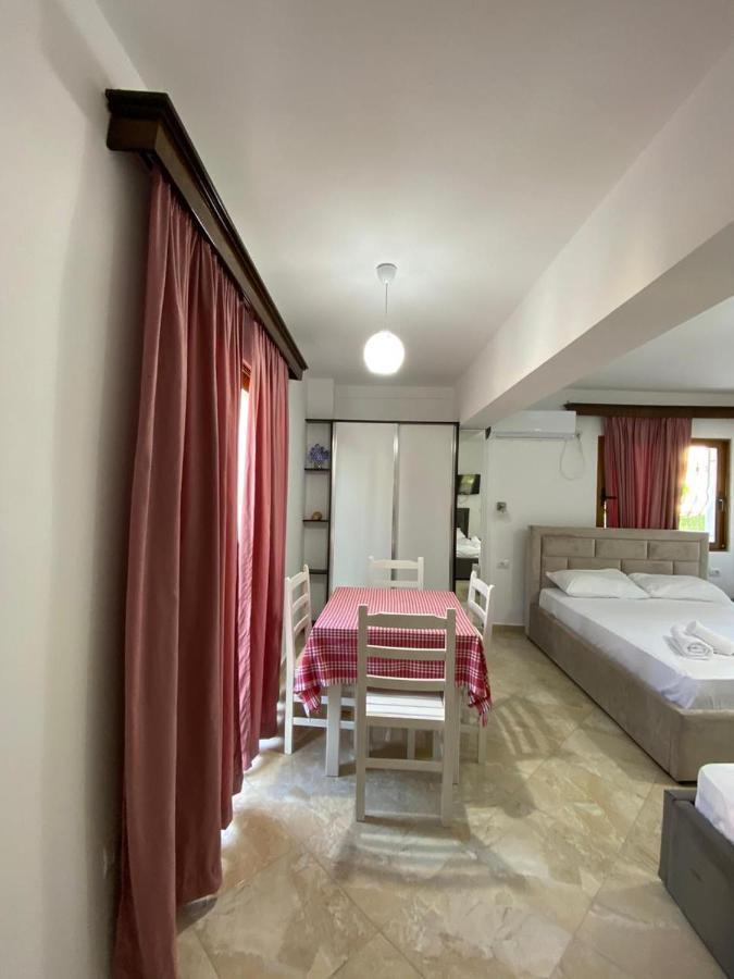 Dosti Apartment Ксаміл Екстер'єр фото