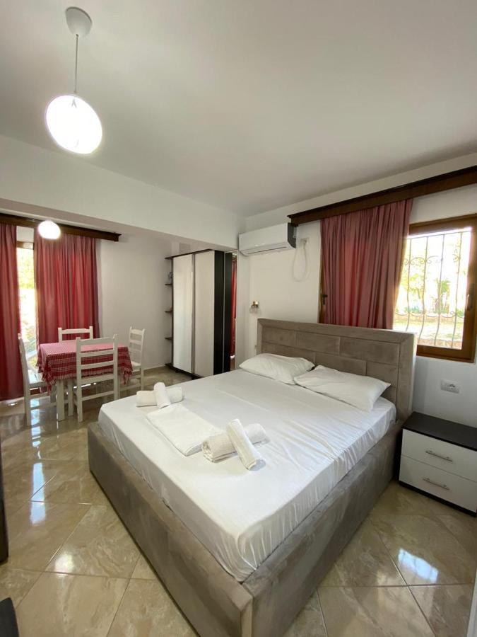 Dosti Apartment Ксаміл Екстер'єр фото